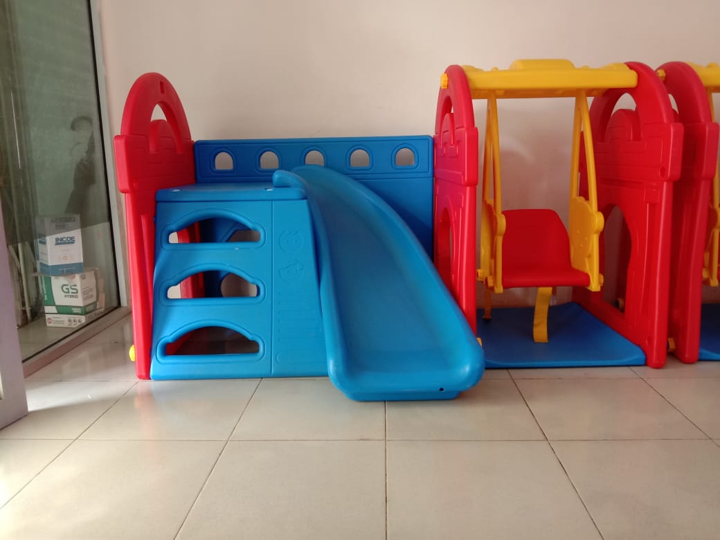 HAENIM LITTLE CASTLE SLIDE AND SWING