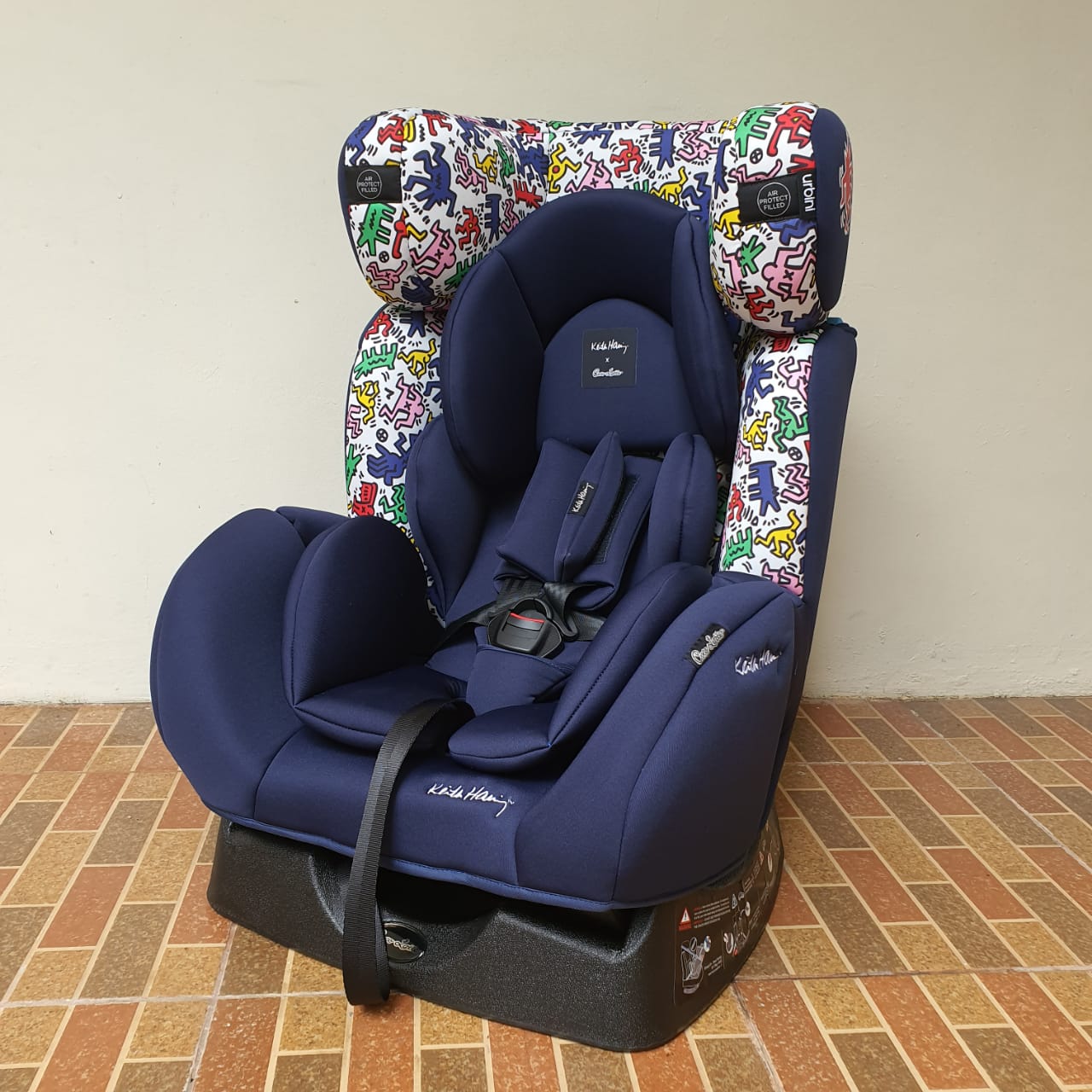 CAR SEAT COCOLATTE X KEITH HARING FULL COLOR